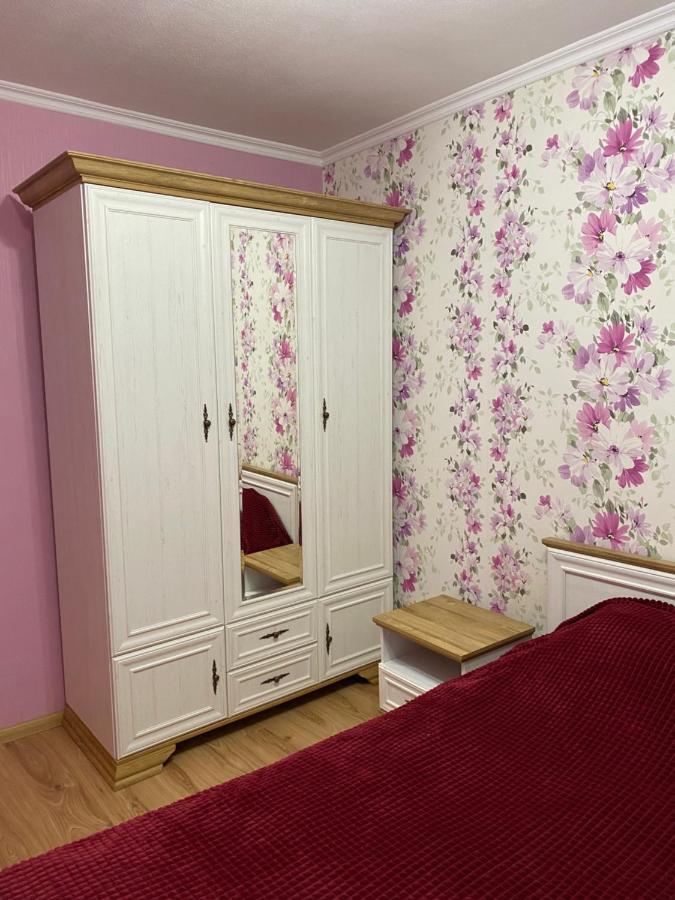 קאמיאנטס - פודיסקי Затишна 2-Х Кімнатна Квартира - Дім מראה חיצוני תמונה